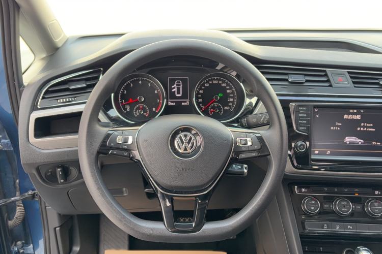 Used Volkswagen Touran 2018 Volkswagen Touran L 280TSI DSG Comfort Edition 7 Seats China V Emission Standard
