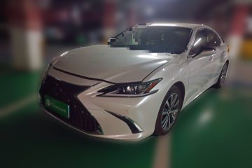 Used Lexus ES 2020 300h Premier Edition