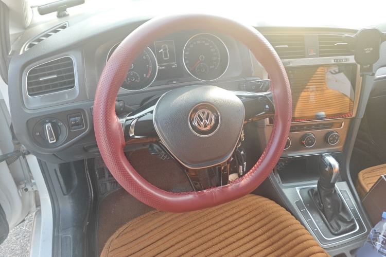 Used Volkswagen Golf 2014 1.6L Automatic Comfort Model
