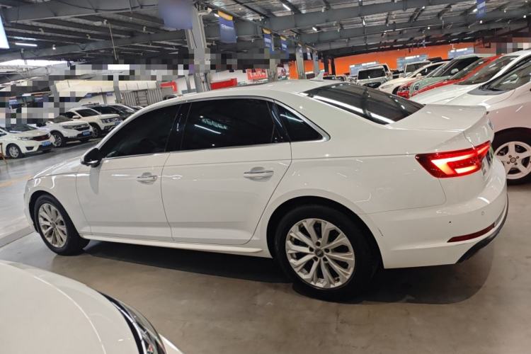 Used Audi A4L 2019 40 TFSI Ambition China VI