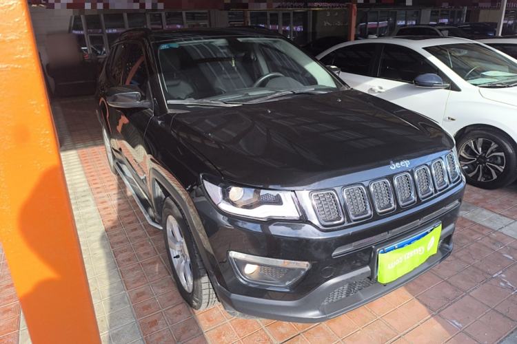 Used  Compass 2017 200T Automatic Family Edition
