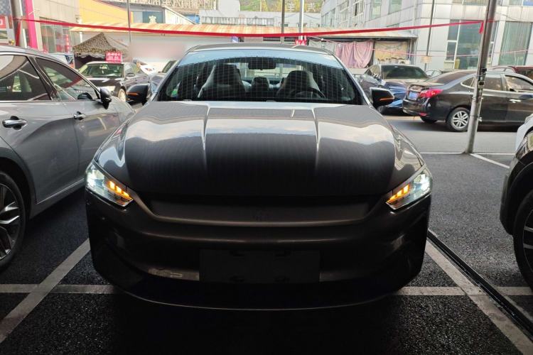 Used BYD Qin PLUS 2021 EV 400KM Leading Comfort Edition
