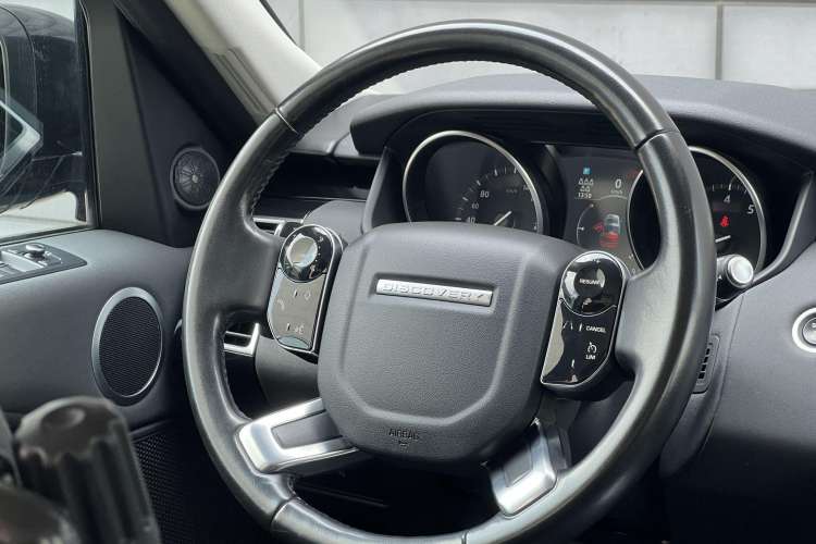 Used Land Rover Discovery 2019 3.0 SC V6 SE
