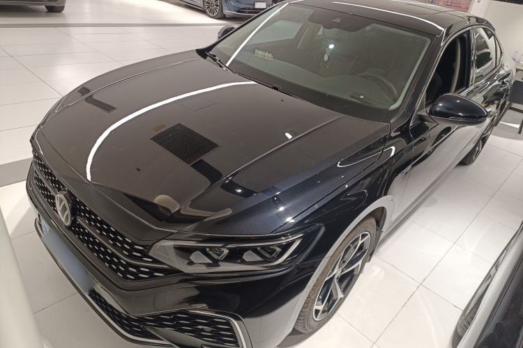 Used Volkswagen Passat 2024 380TSI Starry Luxury Edition