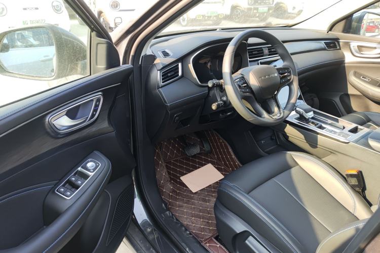 Used Roewe RX5 2025 PLUS 330TGI Automatic Trendsetting Smart Edition