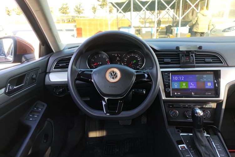 Used Volkswagen Lamando 2017 230TSI DSG Fashion Edition
