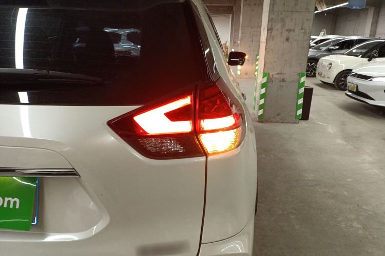 Used Nissan X-Trail 2022 2.0L Two-Wheel Drive Smart Connect & Comfort Edition
