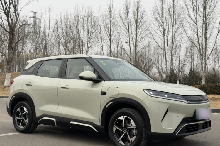 Used BYD Yuan UP 2025 Intelligent Driving Version 401 km Leading Edition