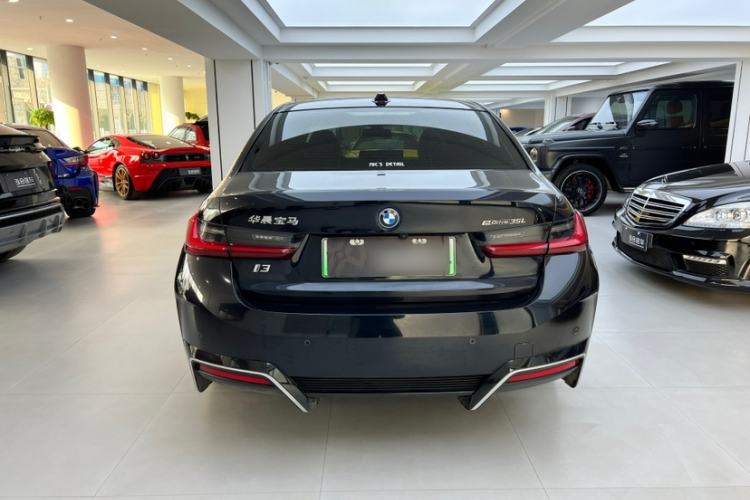 Used BMW i3 2022 eDrive 35 L
