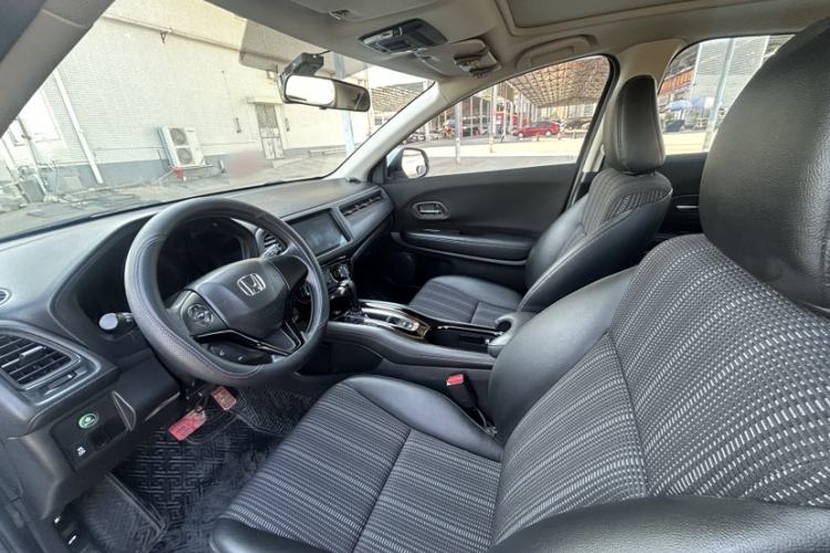 Used Honda Vezel 2017 1.8L CVT Front-Wheel Drive Pioneer Edition