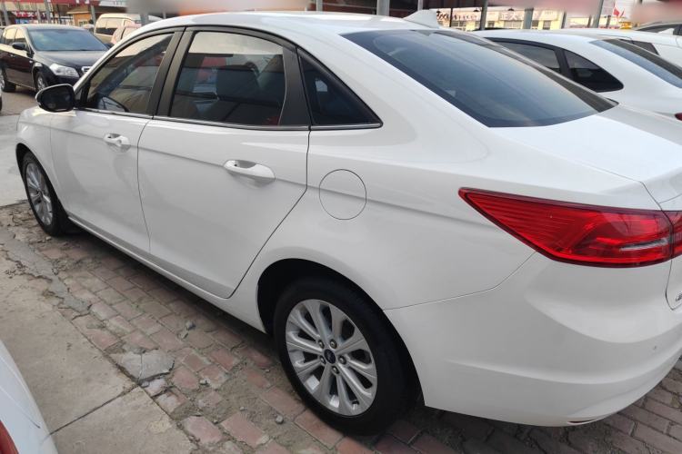 Used Ford Escort 2017 Happiness Edition 1.5L Automatic Fashion Version
