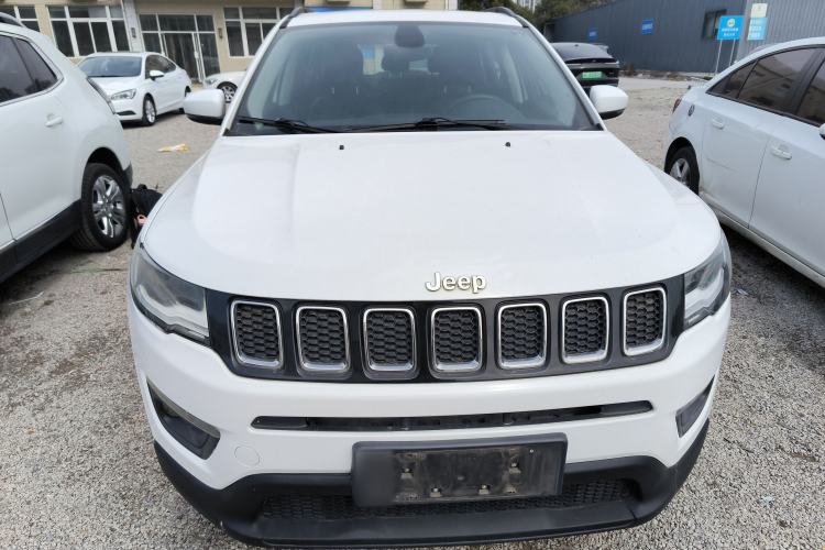 Used  Compass 2017 200T Automatic Family Edition
