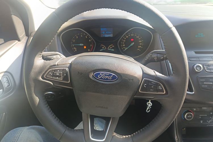 Used Ford Focus 2015 Hatchback 1.6L Automatic Fashion Edition
