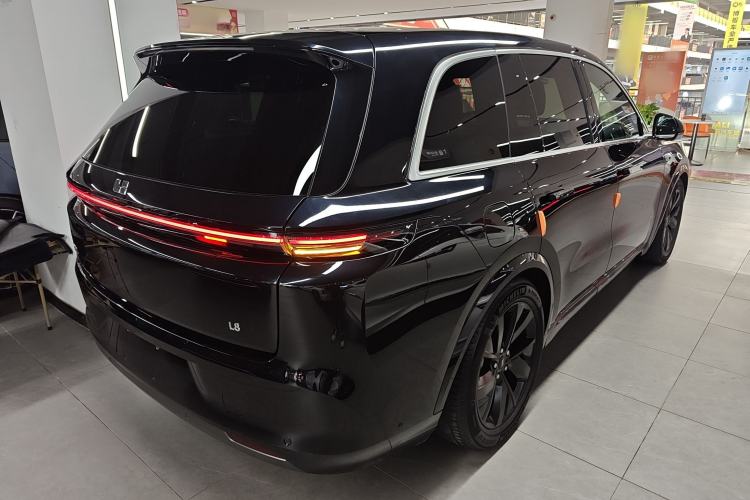 Used Li Auto L8 2023 Pro Model
