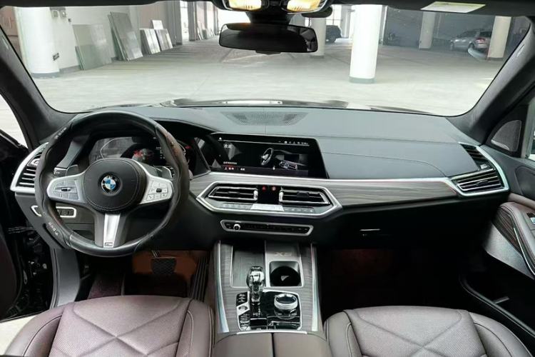 Used BMW X5 2022 Restyled xDrive 40Li M Sport Package
