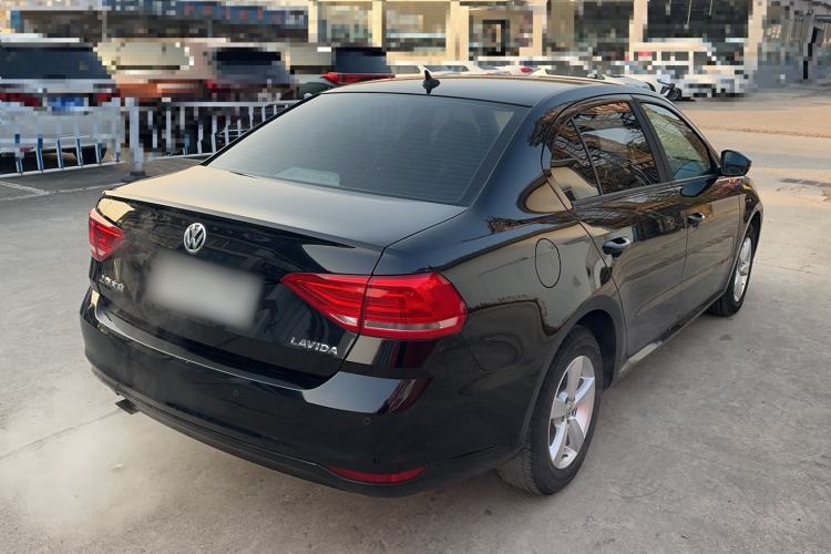 Used Volkswagen Lavida 2015 1.6L Automatic Fashion Edition