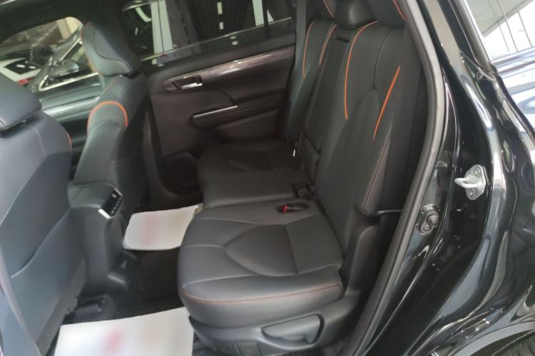 Used Toyota Crown Land Cruiser 2024 2.5L HEV Four-Wheel Drive Premium Edition
