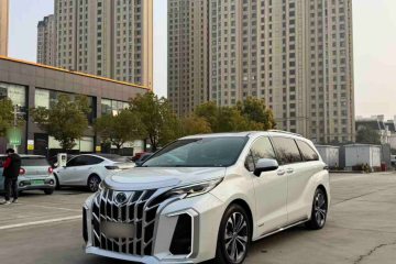 Used Toyota Granvia 2022 2.5L Hybrid Flagship Edition