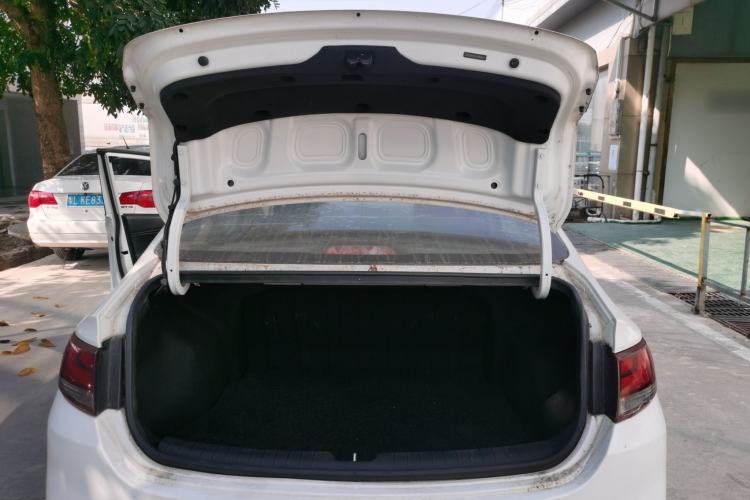 Used Hyundai Celesta 2018 1.6L Automatic GL Enjoyment Edition China VI compliant
