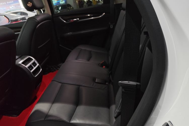 Used Cadillac XT5 2018 25T Luxury Model
