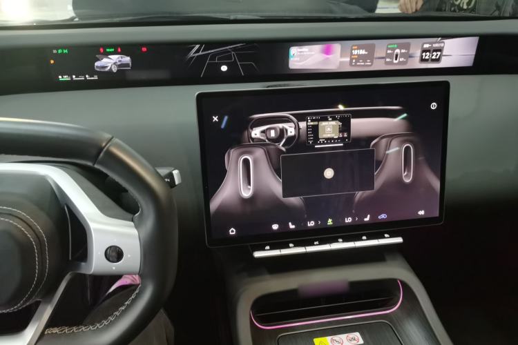 Used  12 2025 Ultra Extended-Range Edition
