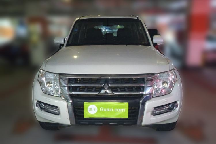 Used Mitsubishi Pajero (Import) 2018 3.0L Automatic Standard Edition
