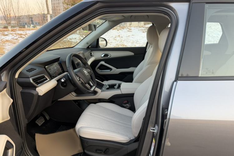 Used BYD Yuan UP 2025 Intelligent Driving Version 401 km Leading Edition
