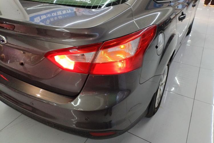 Used Ford Focus 2012 Sedan 1.6L Automatic Comfort Model