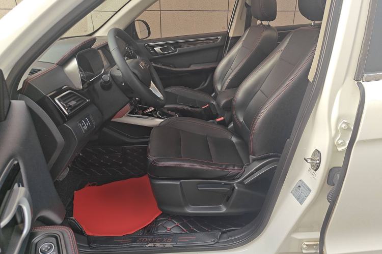 Used Zotye Domy X5 2015 1.5T CVT ZhiXian Model China IV Standard