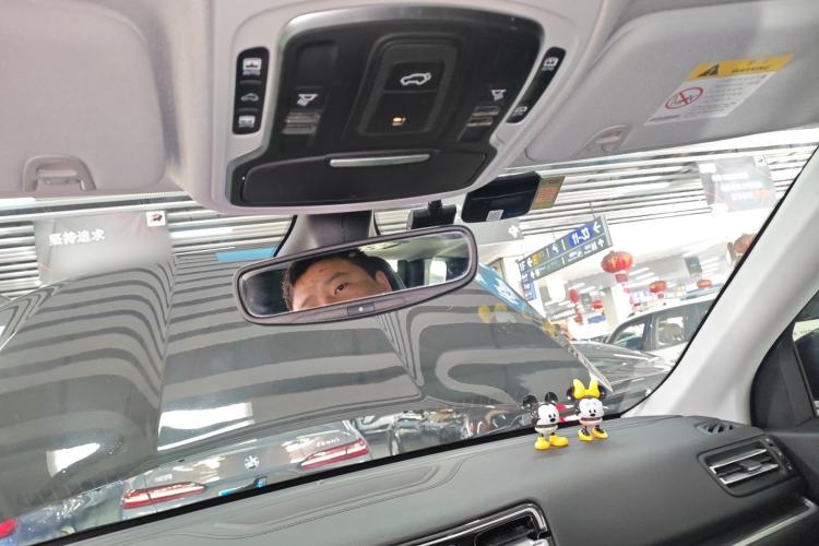 Used  Grand Commander 2018 2.0T Four-Wheel Drive Premium Navigation Version China V
