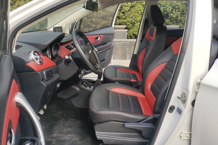 Used Haval H1 2015 1.5L Manual Luxury Model
