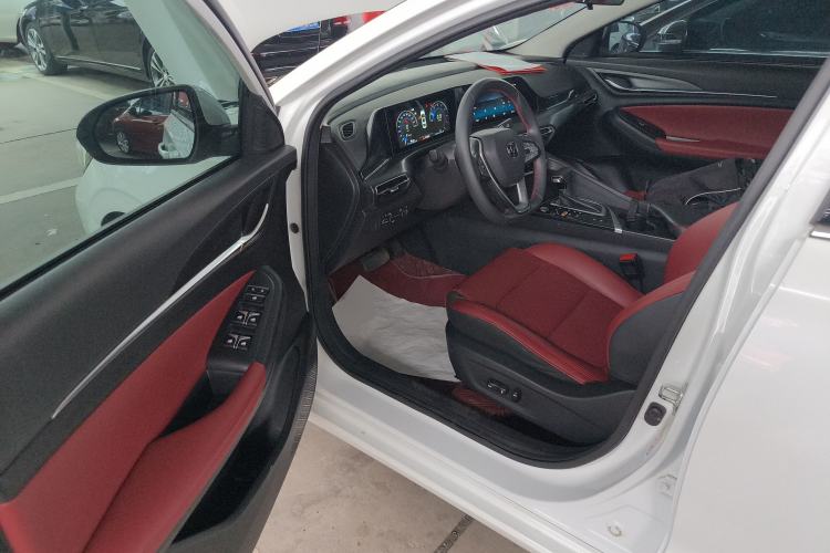 Used Changan Eado 2020 PLUS Blue Whale NE 1.4T GDI DCT Flagship Model
