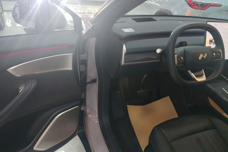 Used ONVO L60 2024 60 kWh All-Wheel Drive
