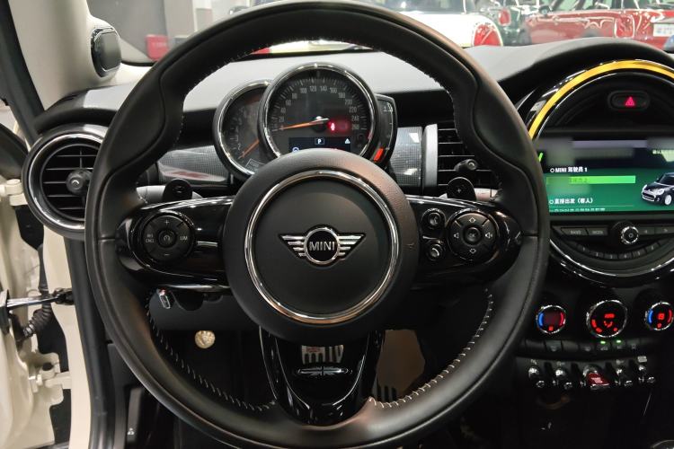 Used  MINI 2019 2.0T COOPER S Artist