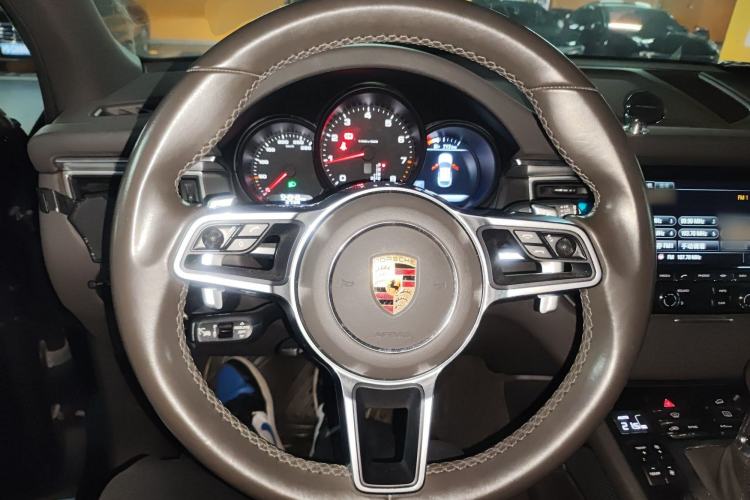 Used Porsche Macan 2016 Macan 2.0T
