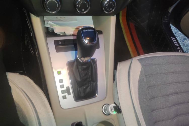 Used Skoda Octavia 2016 1.6L Automatic Chuanxing Edition
