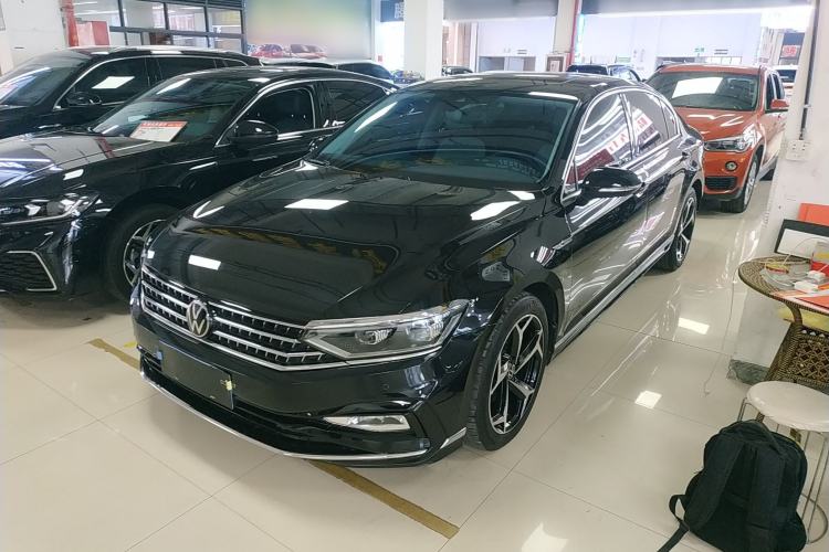 Used Volkswagen Magotan 2023 2 Million Units Commemorative Edition 330TSI DSG Luxury Version
