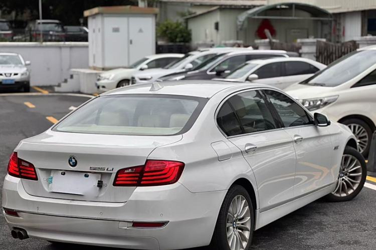 Used BMW 5 Series 2014 525Li Luxury Design Package
