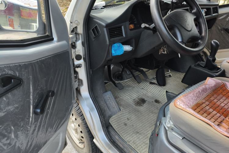 Used Wuling Zhiguang 2015 1.2L Practical LS-I Model