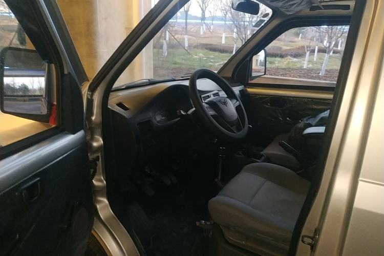 Used Wuling Rongguang Small Truck 2020 1.2L Base Version China VI Standard Single-Row LSI