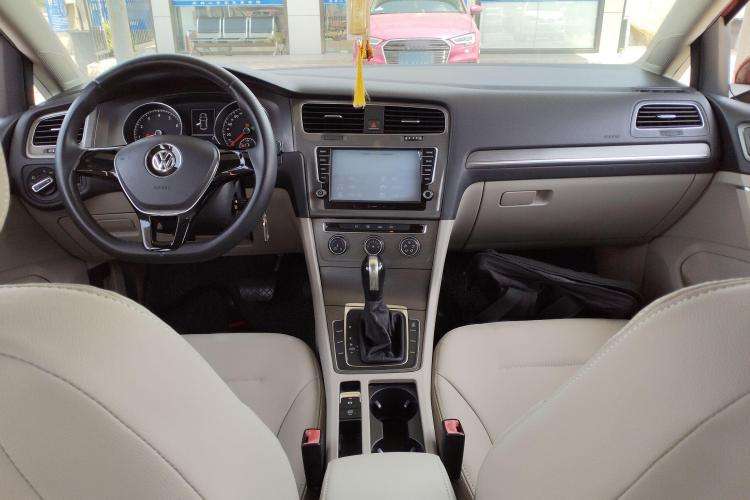 Used Volkswagen Golf 2014 1.4TSI Automatic Comfort Model
