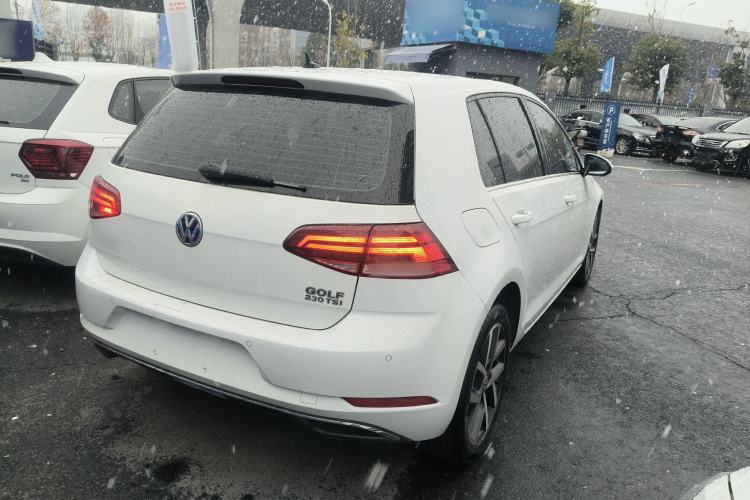 Used Volkswagen Golf 2020 200TSI DSG Comfortable and Ambitious Edition
