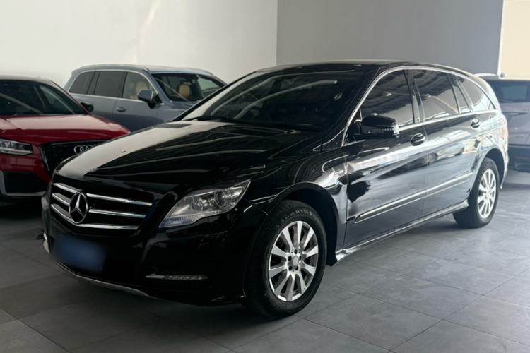 Used Mercedes-Benz R-Class 2017 R 320 4MATIC Business Edition Prestige Model
