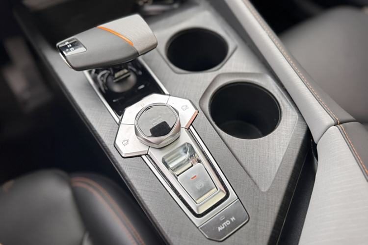 Used Changan UNI-V 2022 1.5T Prestige Version
