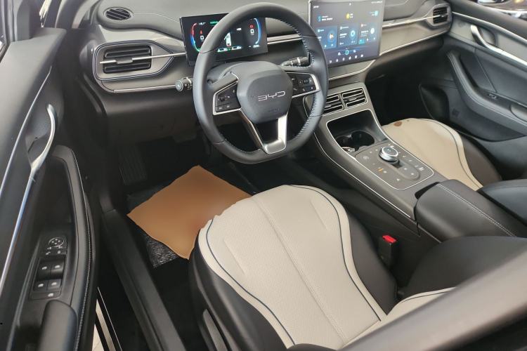 Used BYD Destroyer 05 2024 HONOR Edition DM-i 55KM Luxury Model
