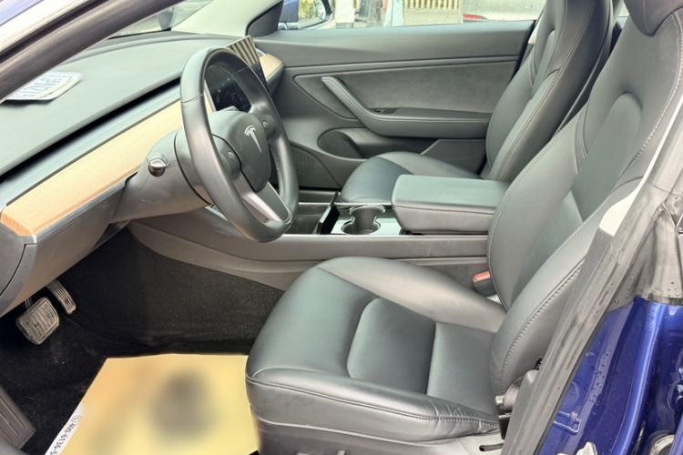 Used Tesla Model 3 2019 Long-Range Rear-Wheel-Drive Version
