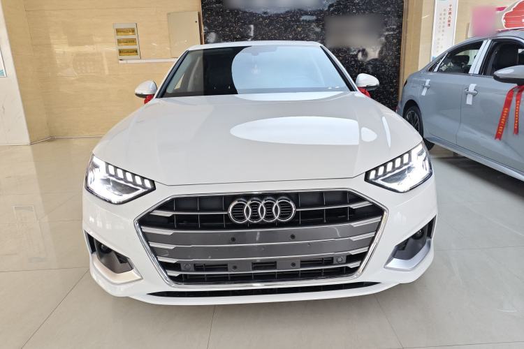 Used Audi A4L 2023 40 TFSI Fashionable and Elegant Version