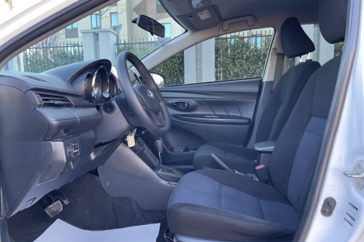 Used Toyota YARiS L 2019 1.5E CVT Dynamic Edition China VI compliant
