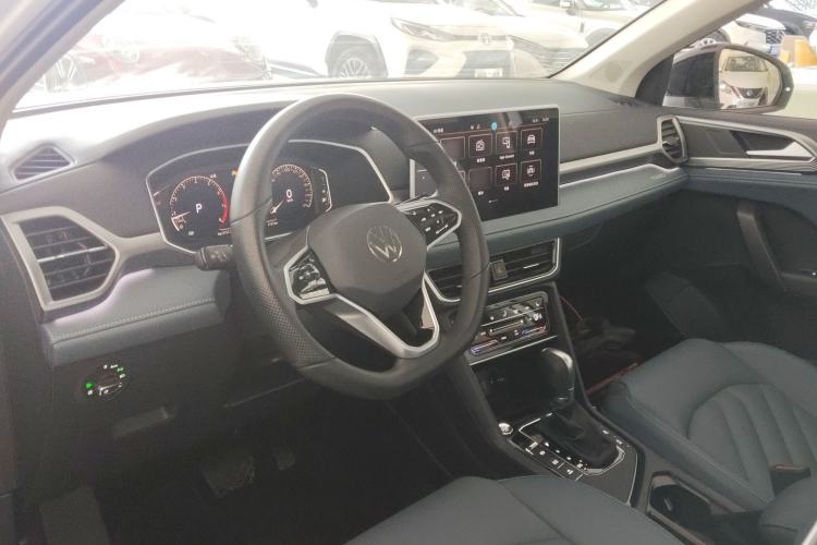 Used Volkswagen Tharu 2023 300TSI Two-Wheel-Drive Moon Luxury Edition
