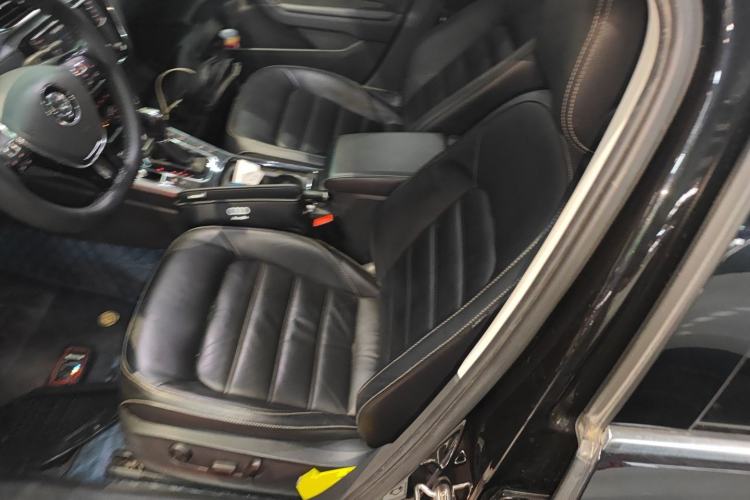 Used Volkswagen Passat 2017 330TSI DSG Luxury Edition
